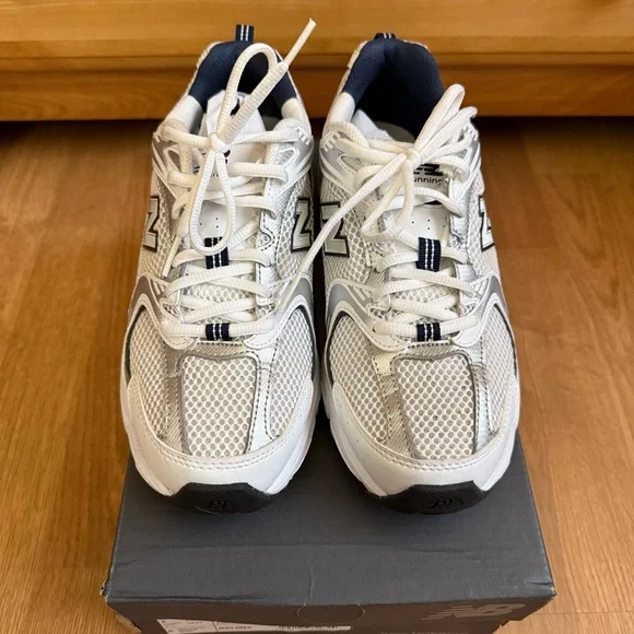 New Balance 530 Sneakers - Picture 3 of 8